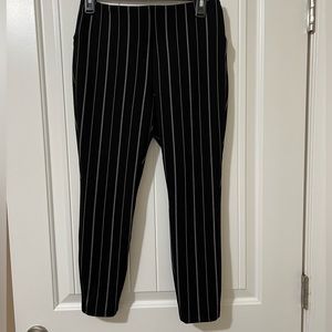 Black and white pinstripe leggings, thick material, professional wear Med
